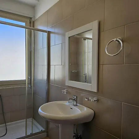 Apartment In Saranda Near Sandy Beach *