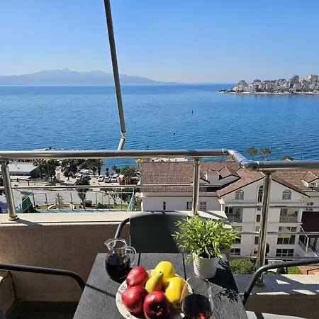 Apartment In Saranda Near Sandy Beach شقة ساراندا