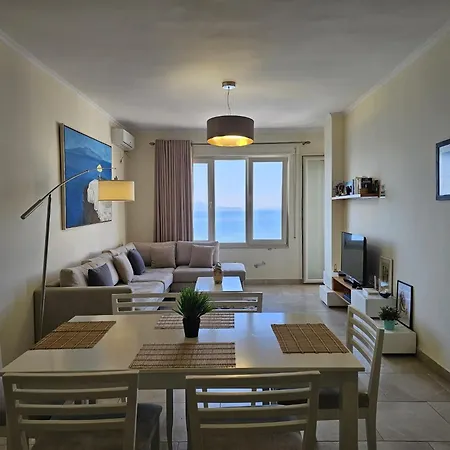 شقة Apartment In Saranda Near Sandy Beach ساراندا