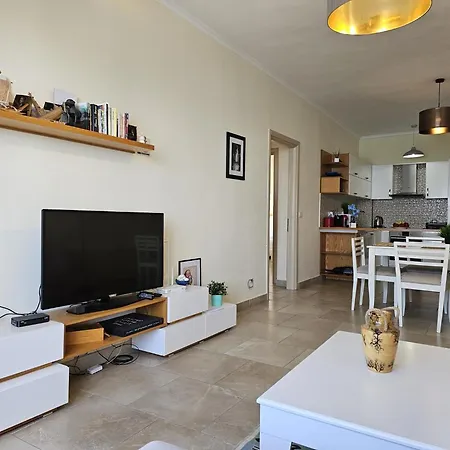 Apartment In Saranda Near Sandy Beach شقة *