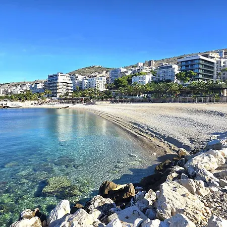 Apartment In Saranda Near Sandy Beach شقة *